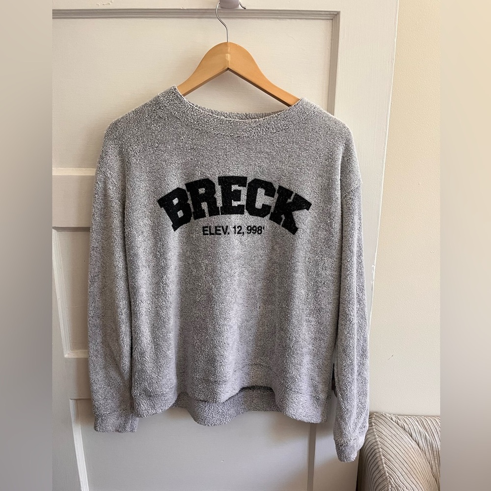 LE Medium Gray Sweatshirt